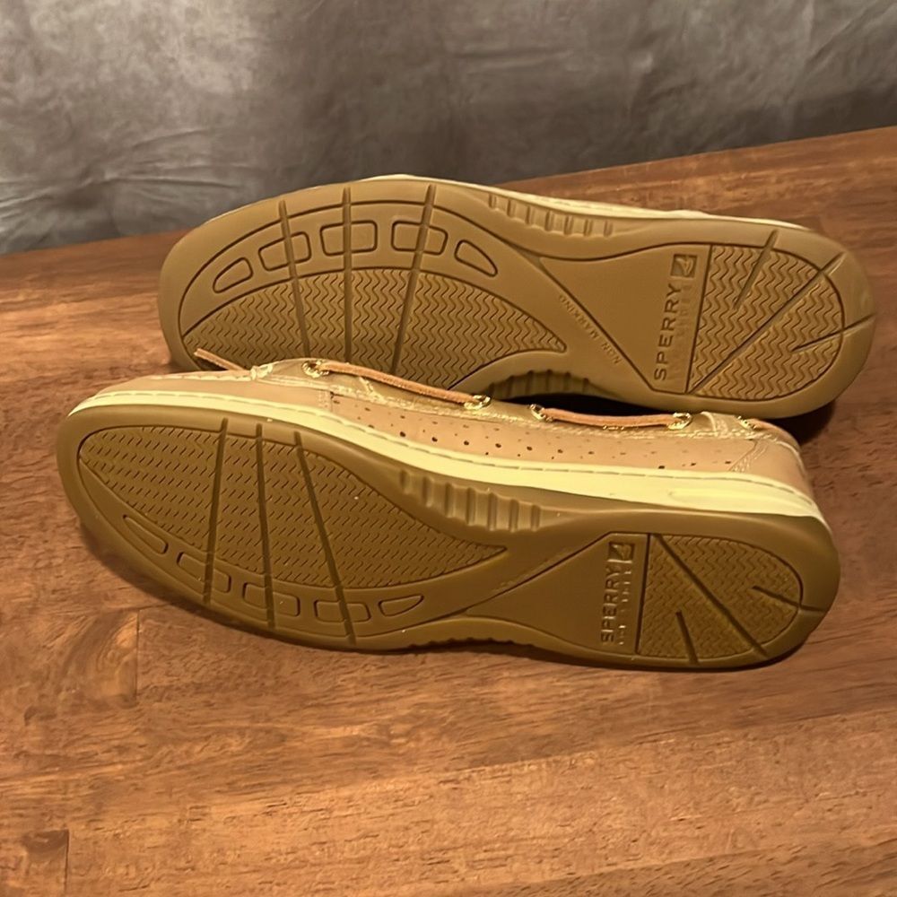 NWT Sperry Topsider Angelfish 1 Eye Boat Shoe tan and gold loafers size 7 - Picture 5 of 6